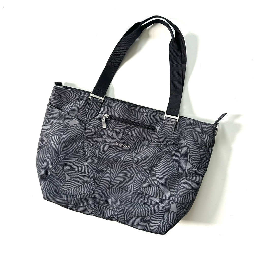 Baggallini Grey Pewter Leaves Travel Avenue Laptop Work Luggage Sleeve Tote Bag